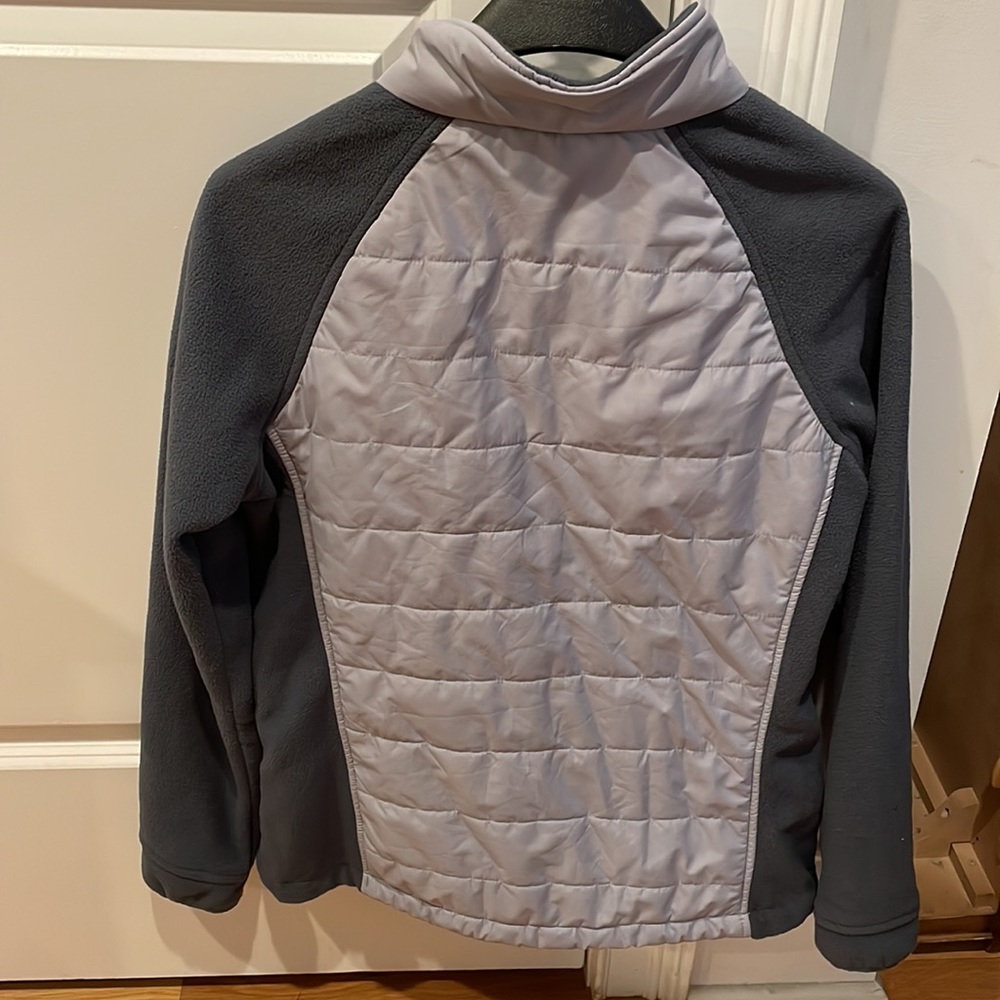 Women’s New Balance Fleece, size Medium - Picture 3 of 5